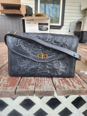 Vintage Hand Tooled Genuine Leather Embossed Black Box Bag Purse Brass Turn Lock